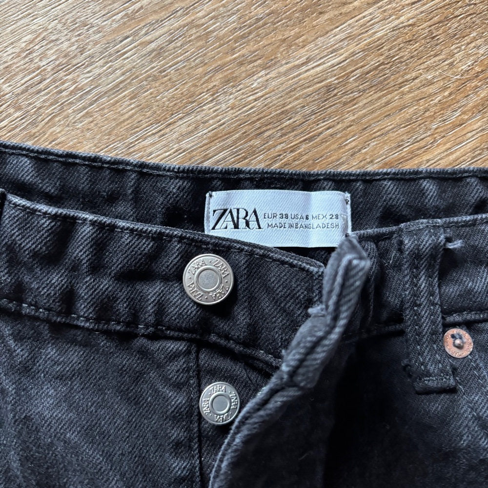 Zara Black Straight Leg Jeans - Picture 3 of 5